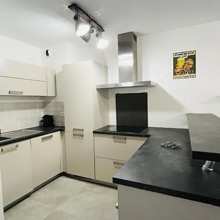 Avec Terrasse, 2 Chambres, Parking Prive, A 2km De La Plage - L'ile-rousse - Fr-1-63-359 *
