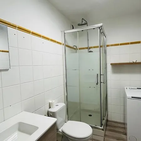 Apartmán Avec Terrasse, 2 Chambres, Parking Prive, A 2km De La Plage - L'ile-rousse - Fr-1-63-359 *