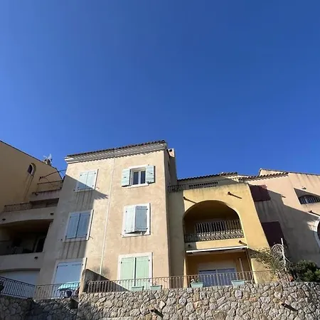 Avec Terrasse, 2 Chambres, Parking Prive, A 2km De La Plage - L'ile-rousse - Fr-1-63-359 * LʼÎle-Rousse