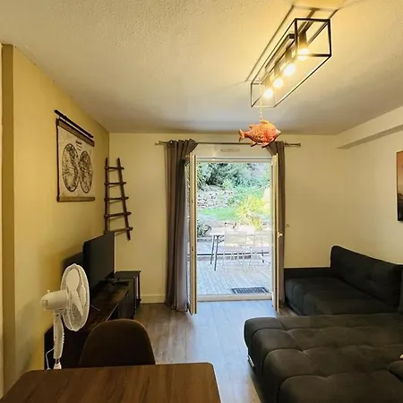 Avec Terrasse, 2 Chambres, Parking Prive, A 2km De La Plage - L'ile-rousse - Fr-1-63-359